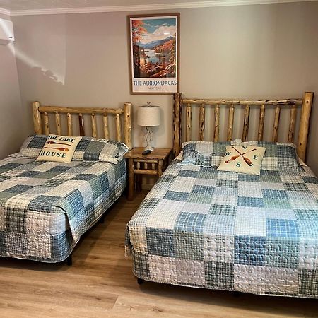 Blue Lagoon Resort Lake George Luaran gambar