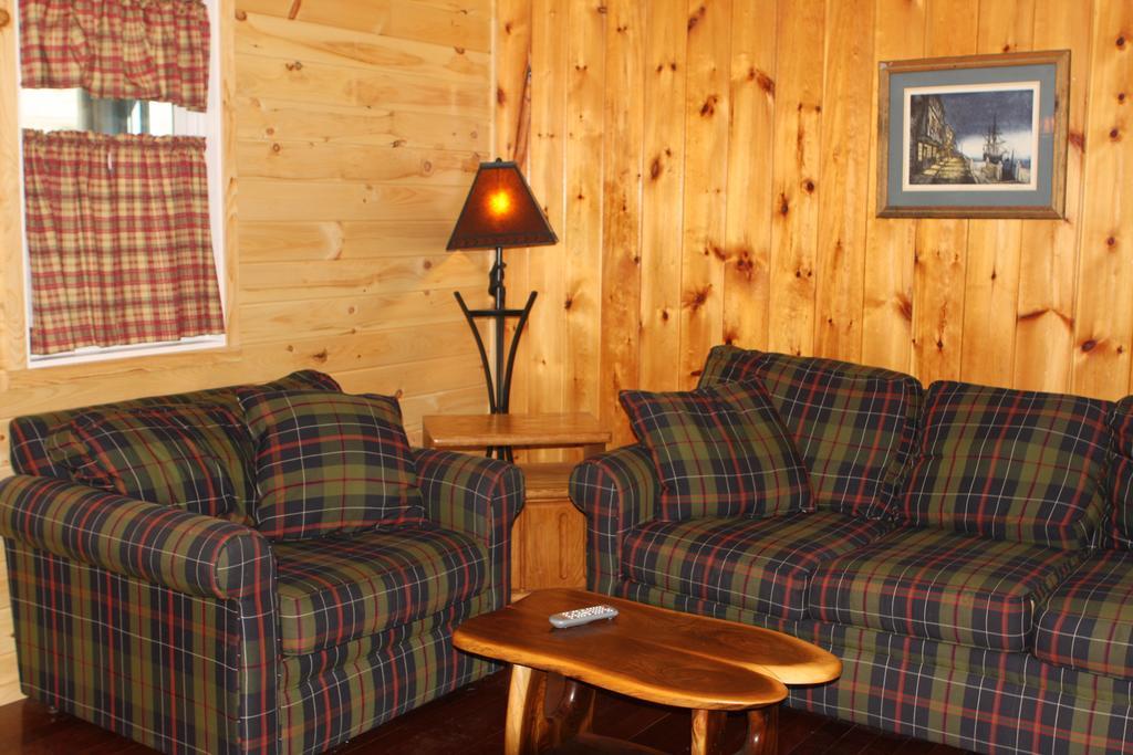 Blue Lagoon Resort Lake George Luaran gambar
